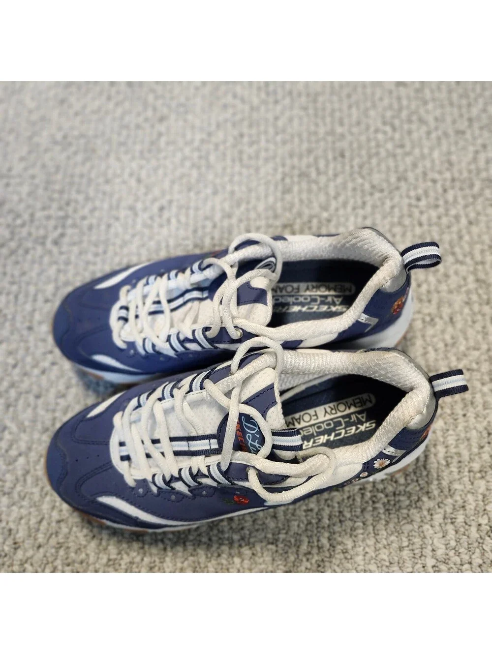 Skechers D'Lites Navy Blue Floral Embroidered Sneakers Size 7.5 Lace Up